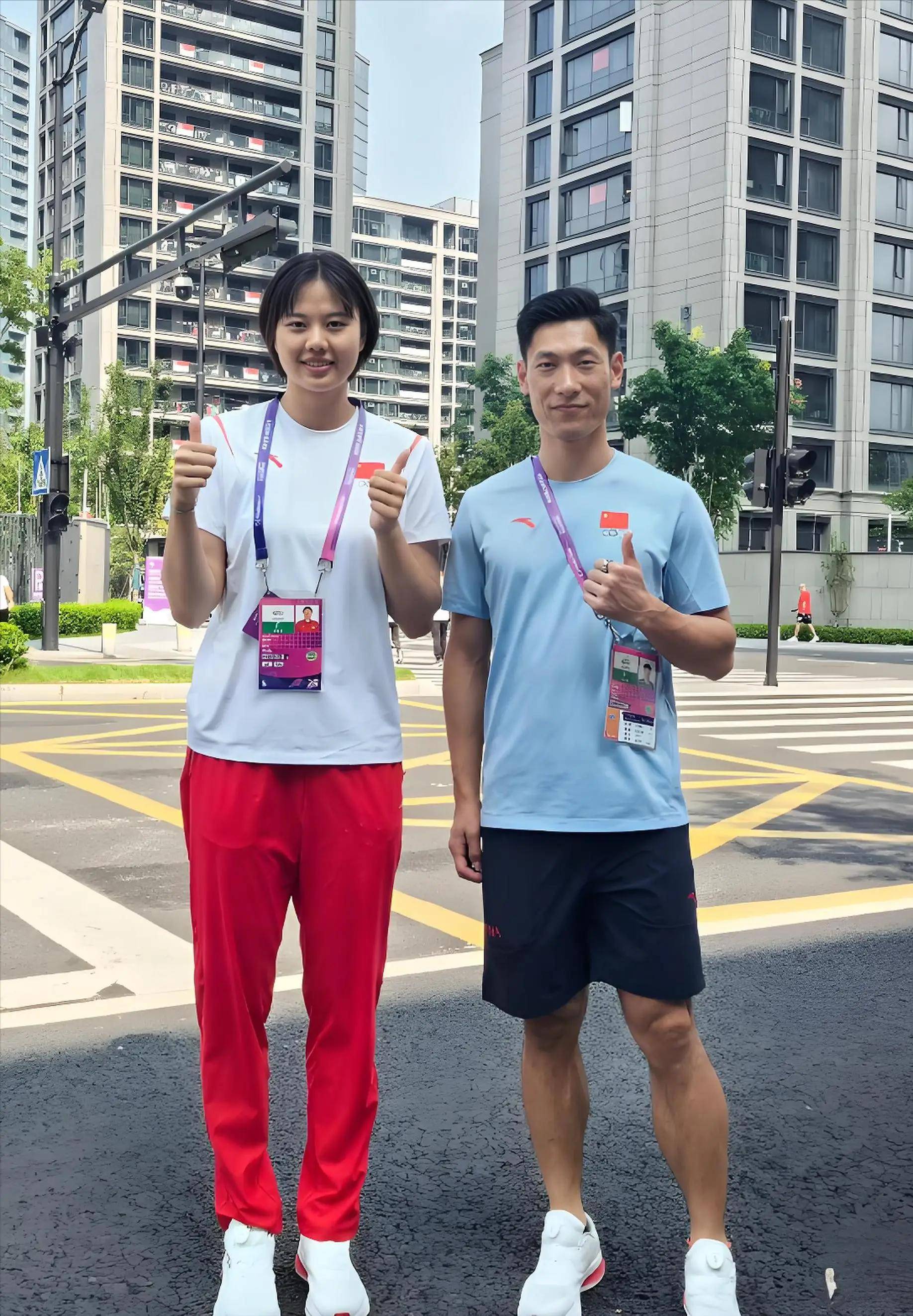 女排世联赛-龚翔宇遭争议爆头吴梦洁25分复仇造6连胜的简单介绍